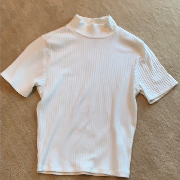 white turtleneck short sleeve